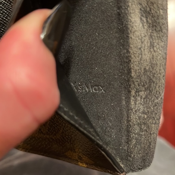 Louis Vuitton IPhone XS Max Folio - Picture 5 of 10